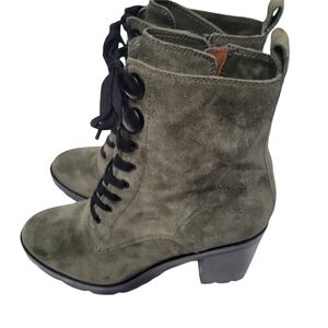 FRYE Myra Lug Soft Oiled Suede Combat Boot Size 9 1/2 NIB